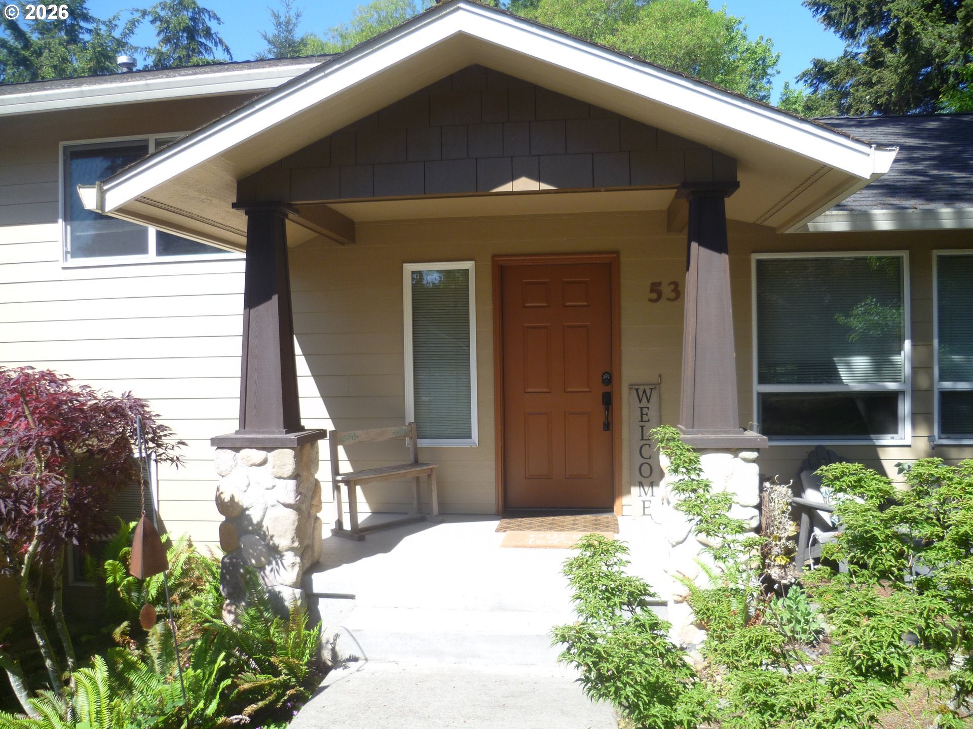 532 E STONECREEK DR