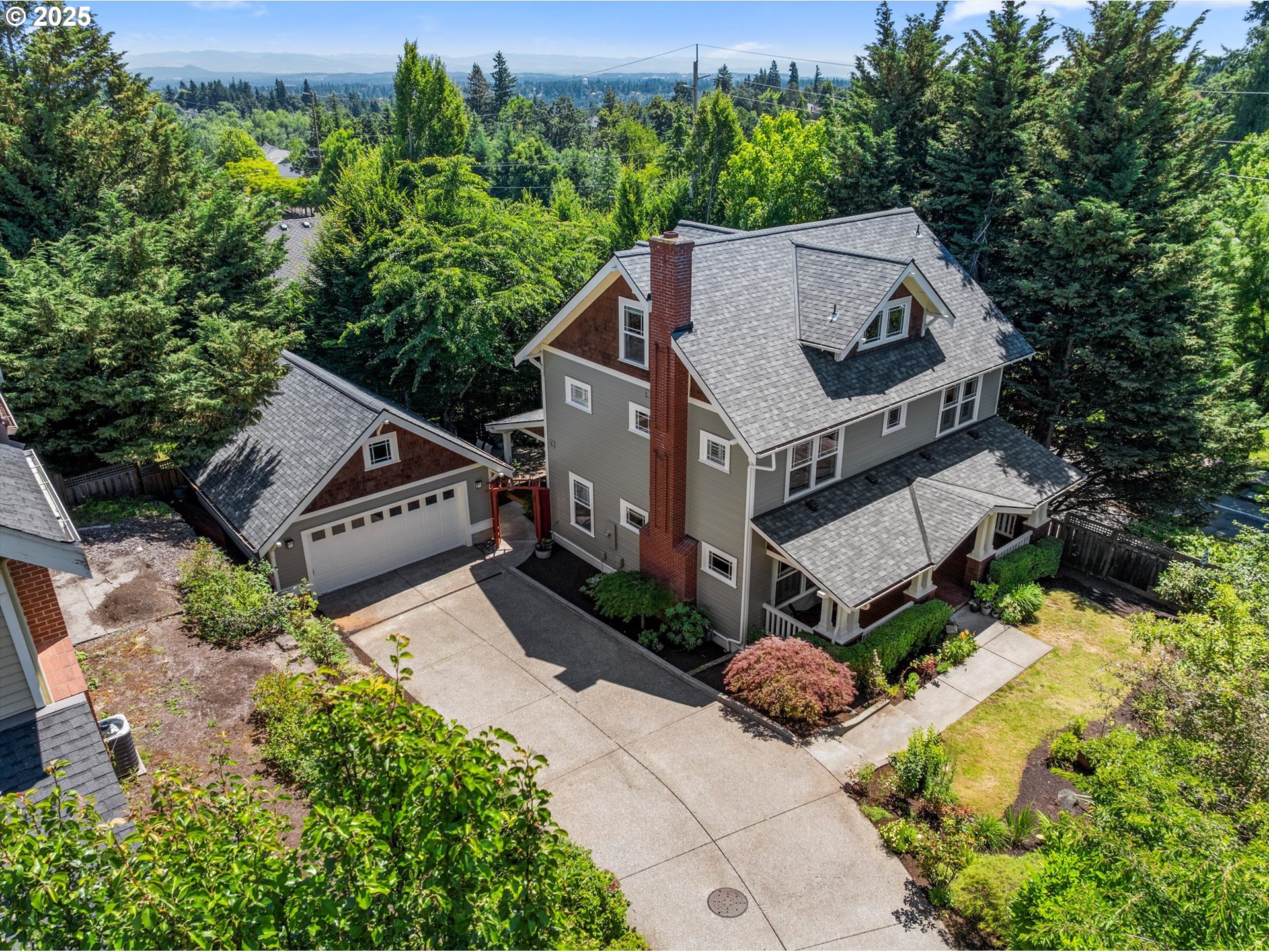 3084 DILLON LN