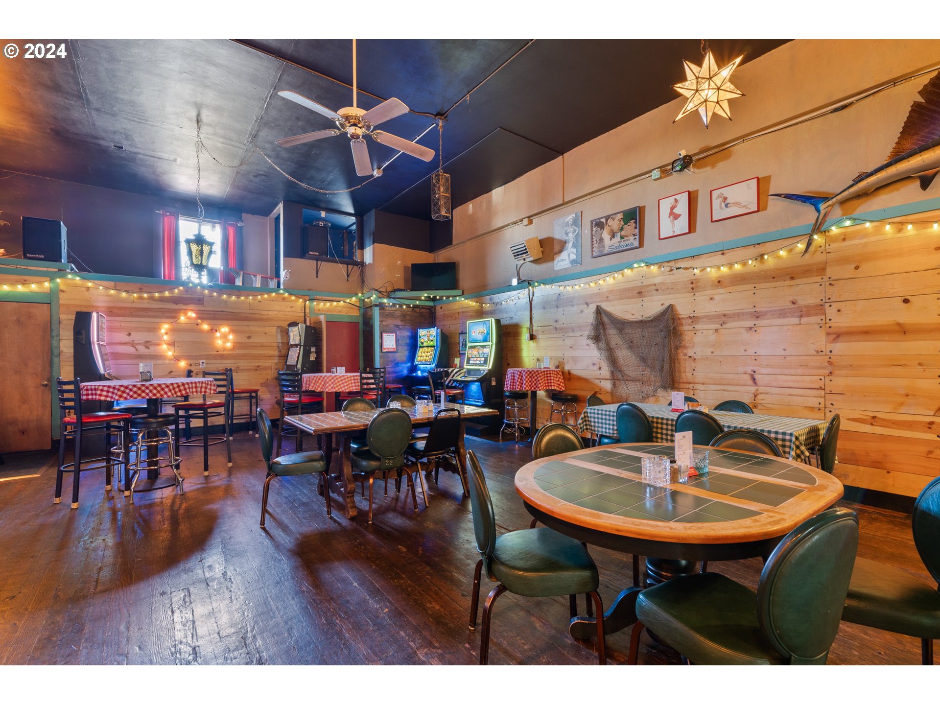 Tillamook, Oregon 97141, United States, ,Commercial,Active,33497