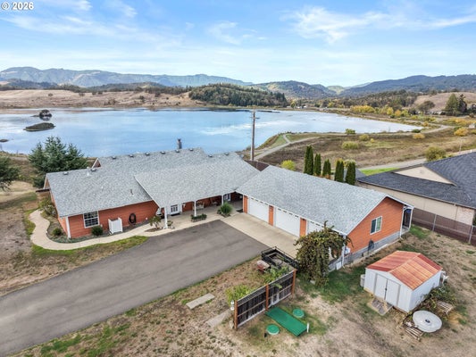 385 CHURCH RD, SUTHERLIN, OR 97479 - Image 2cd8b0ae9f157b684aa3acbb65dec49b/494735470
