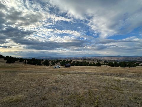 A home in Canyon City