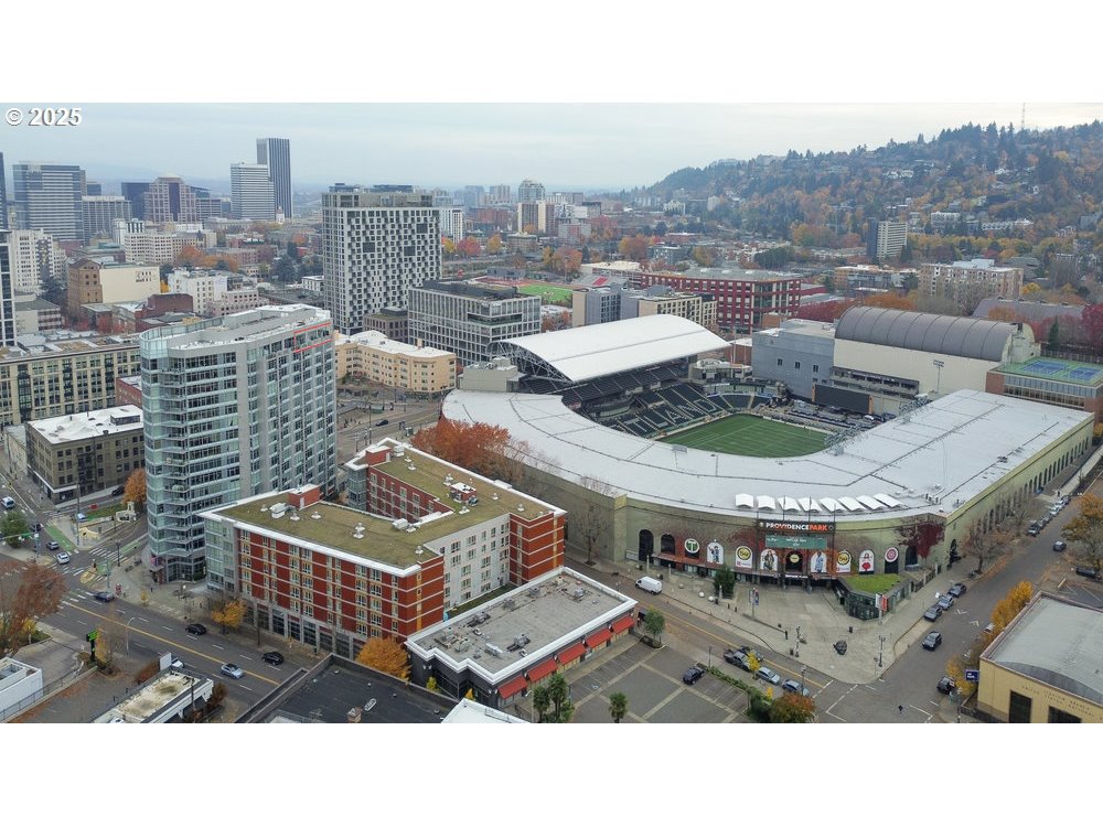 1926 W BURNSIDE ST 1602