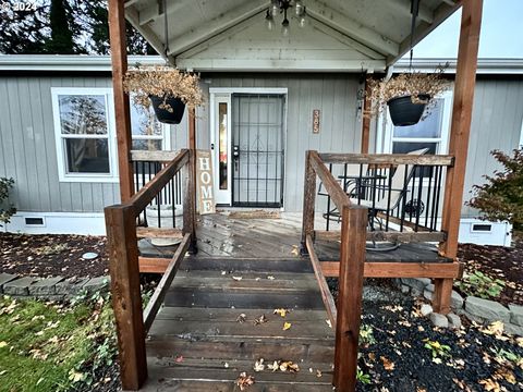 A home in Cottage Grove