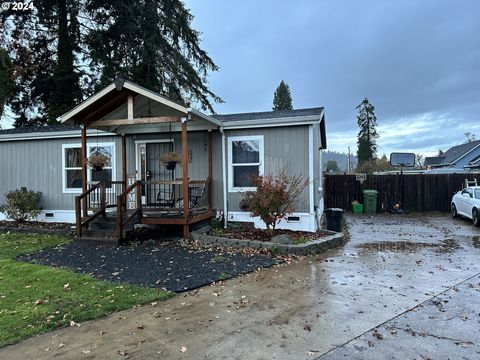 A home in Cottage Grove