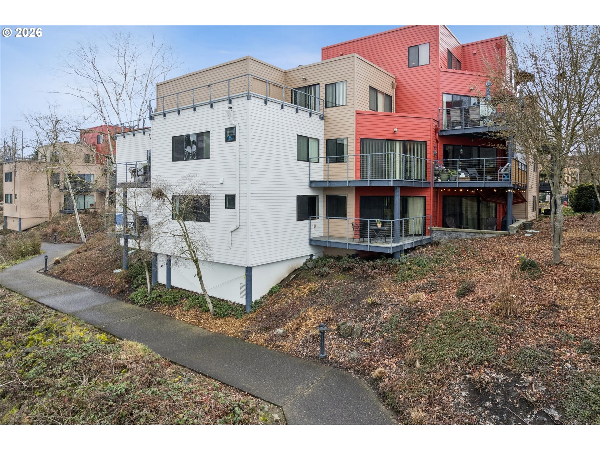 620 NW NAITO PKWY B7 — 1 bed 1 bath Condominium