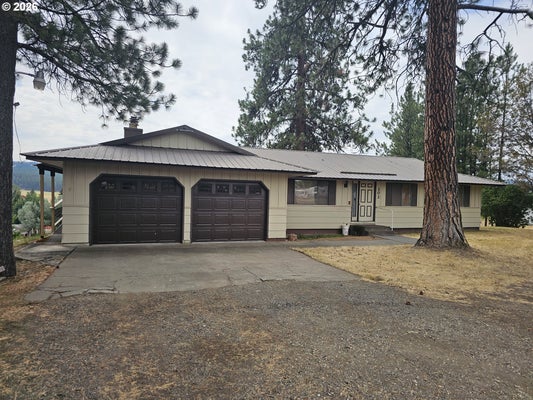 202 W DESPAIN ST, UKIAH, OR 97880 - Image 2d1ab7870a9bd76f6def8b2aa6ab540b/3192140681