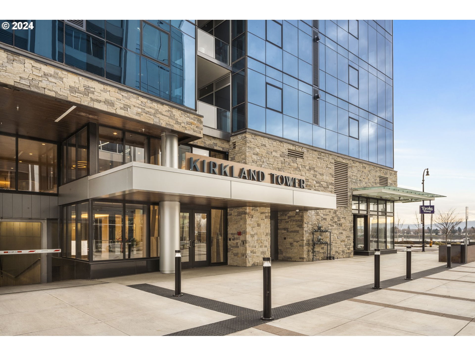 590 WATERFRONT WAY 1000