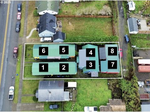 1032 S 4TH ST Coos Bay OR 97420