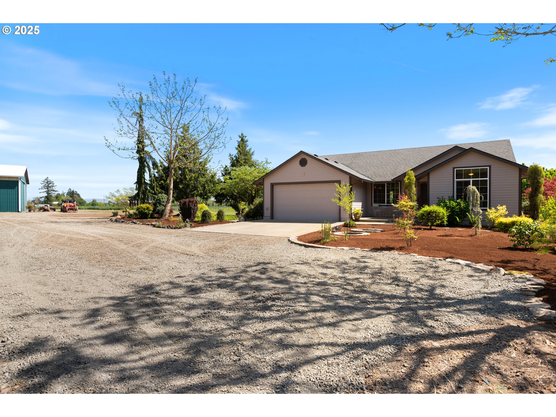 21805 Boones Ferry RD NE