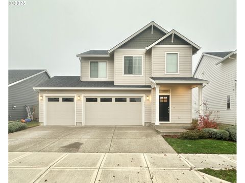 1396 DAYLILY ST Woodburn OR 97071