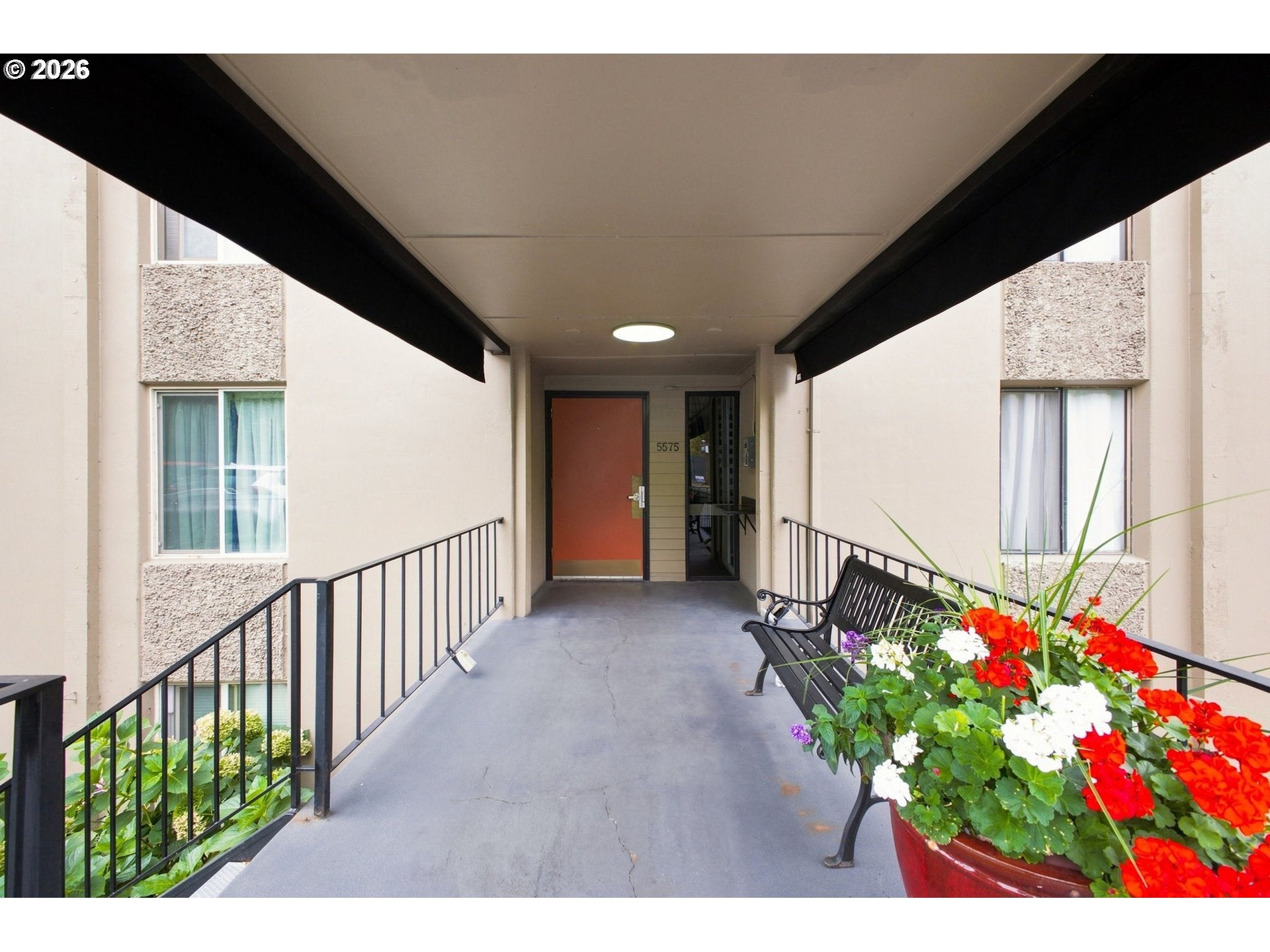 5575 E EVERGREEN BLVD 4103