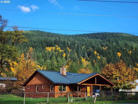 58885 E MARMOT RD Sandy OR 97055
