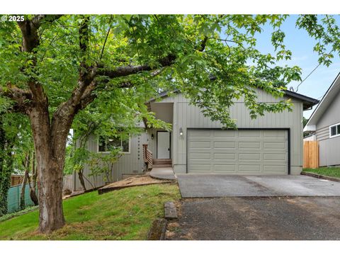345 S 11TH ST St Helens OR 97051