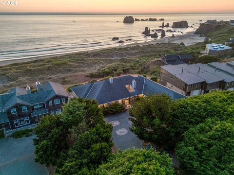 2840 Beach Loop Drive Bandon OR 97411