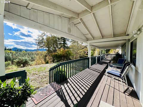 A home in Roseburg