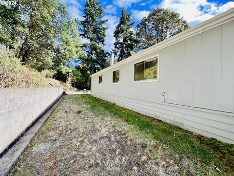 A home in Roseburg