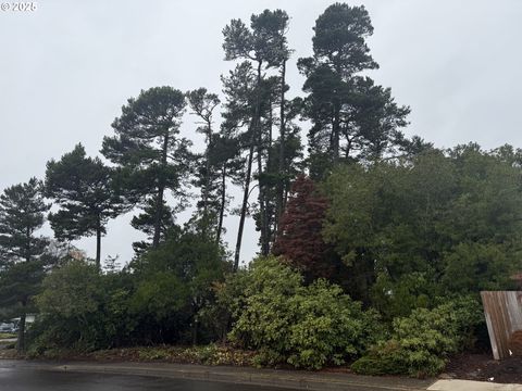 0 23rd ST Florence OR 97439