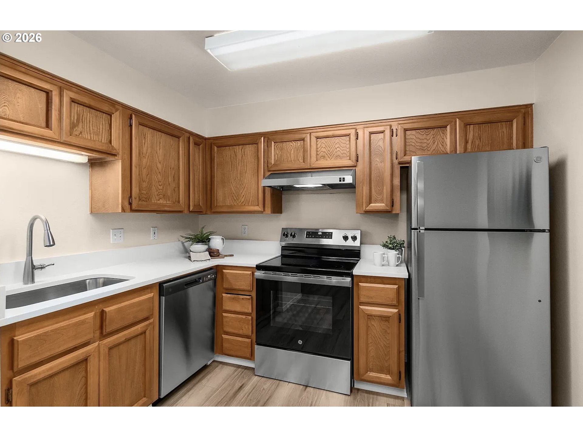 8720 SW TUALATIN RD 205