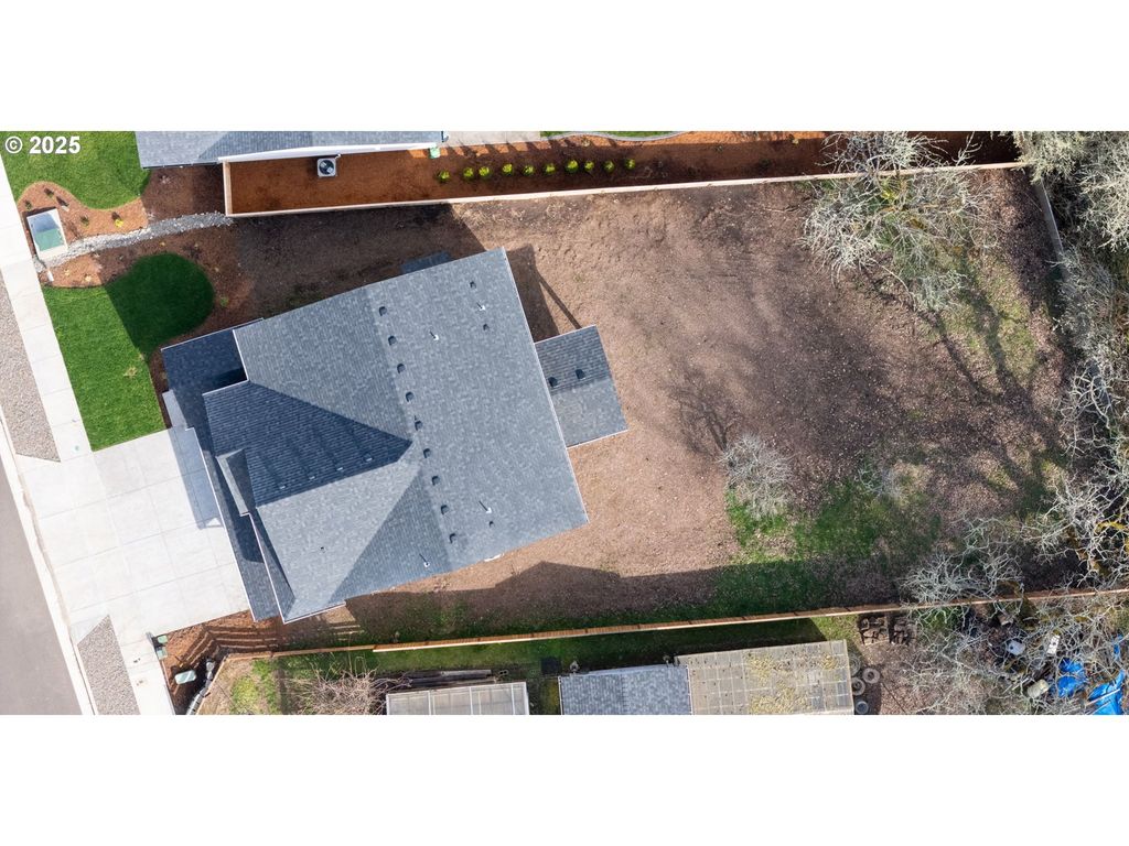 listing image 44