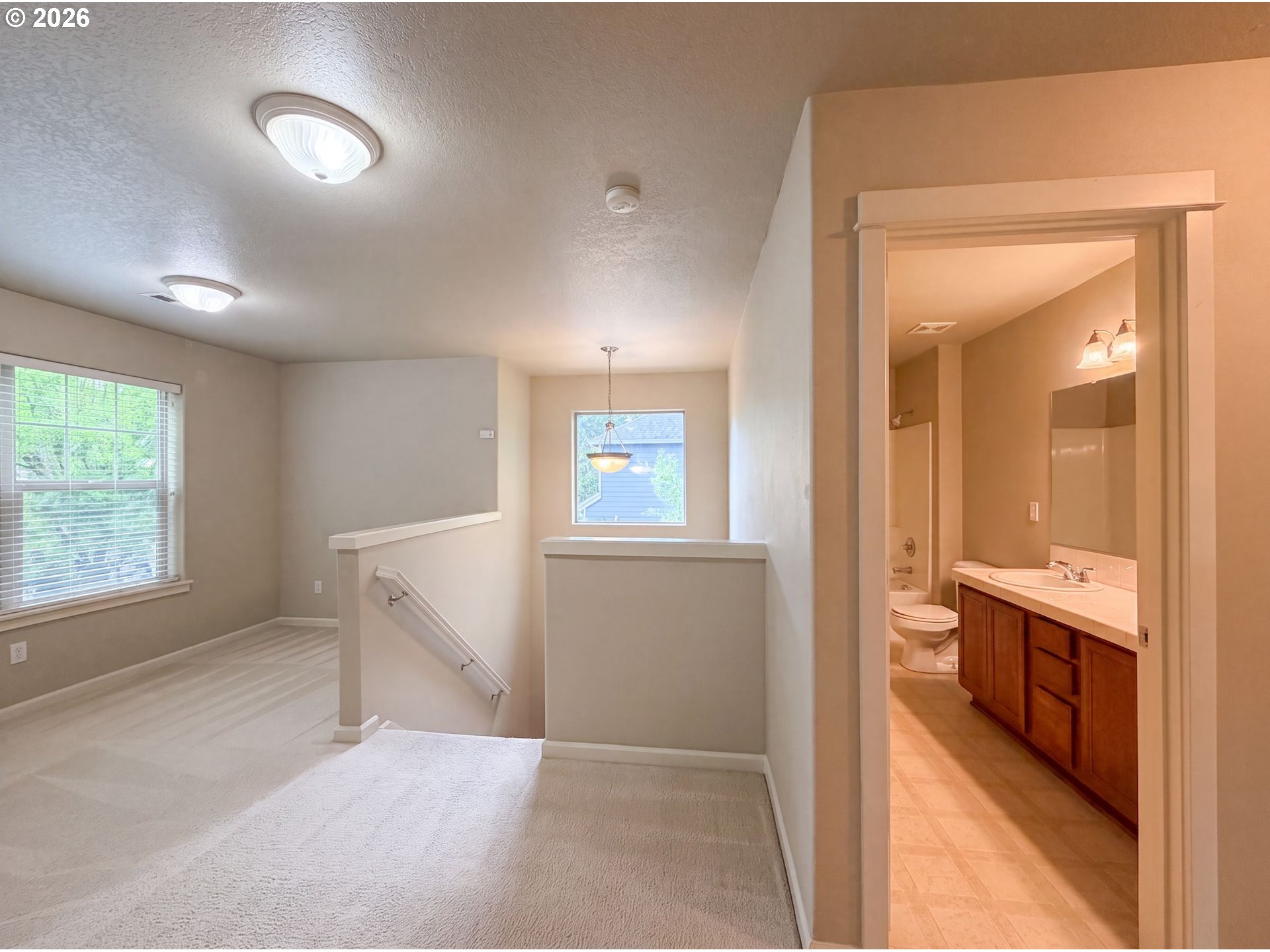 1724 SW WILLOWVIEW TER