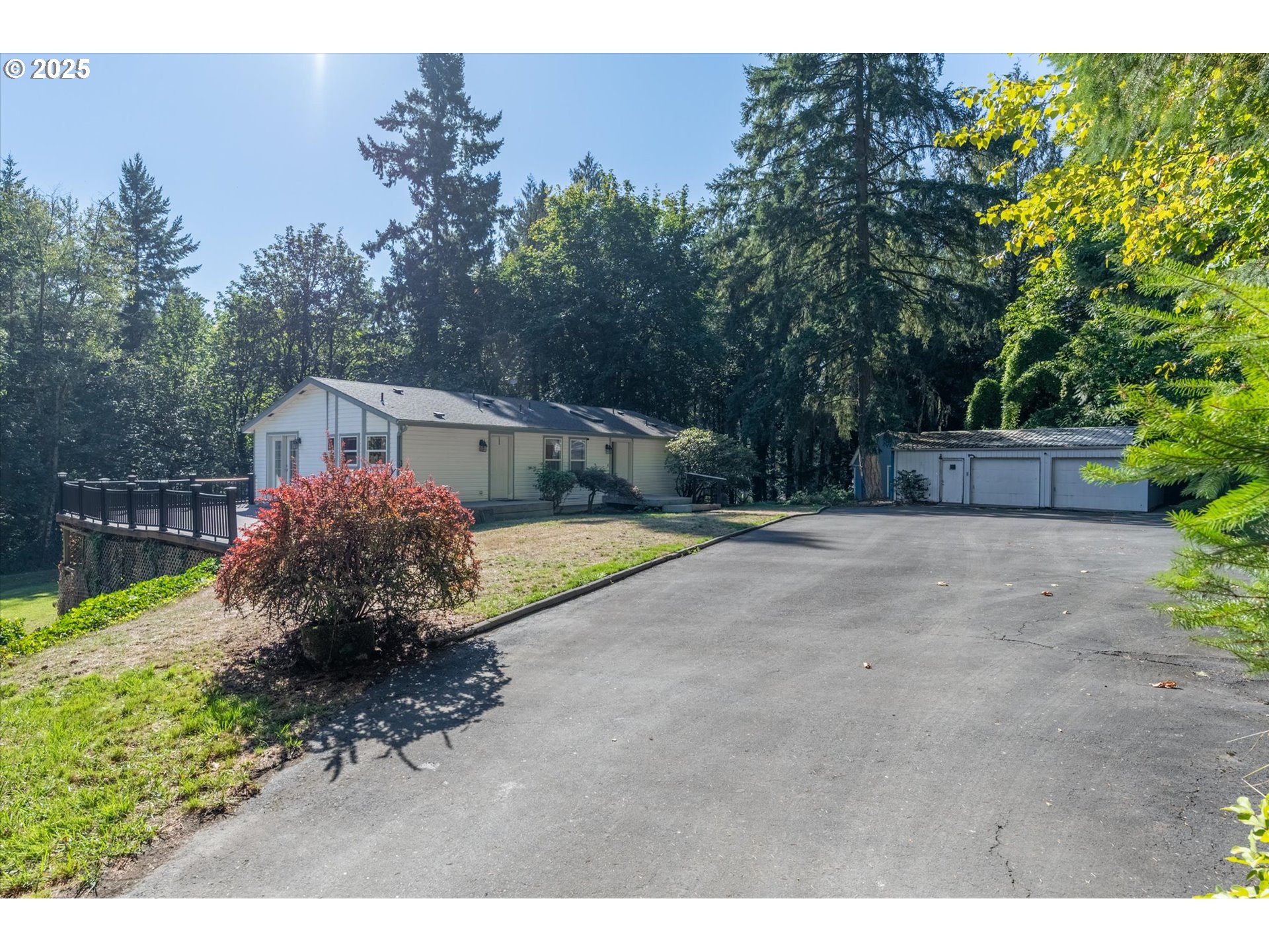 205 DIVIDE RD