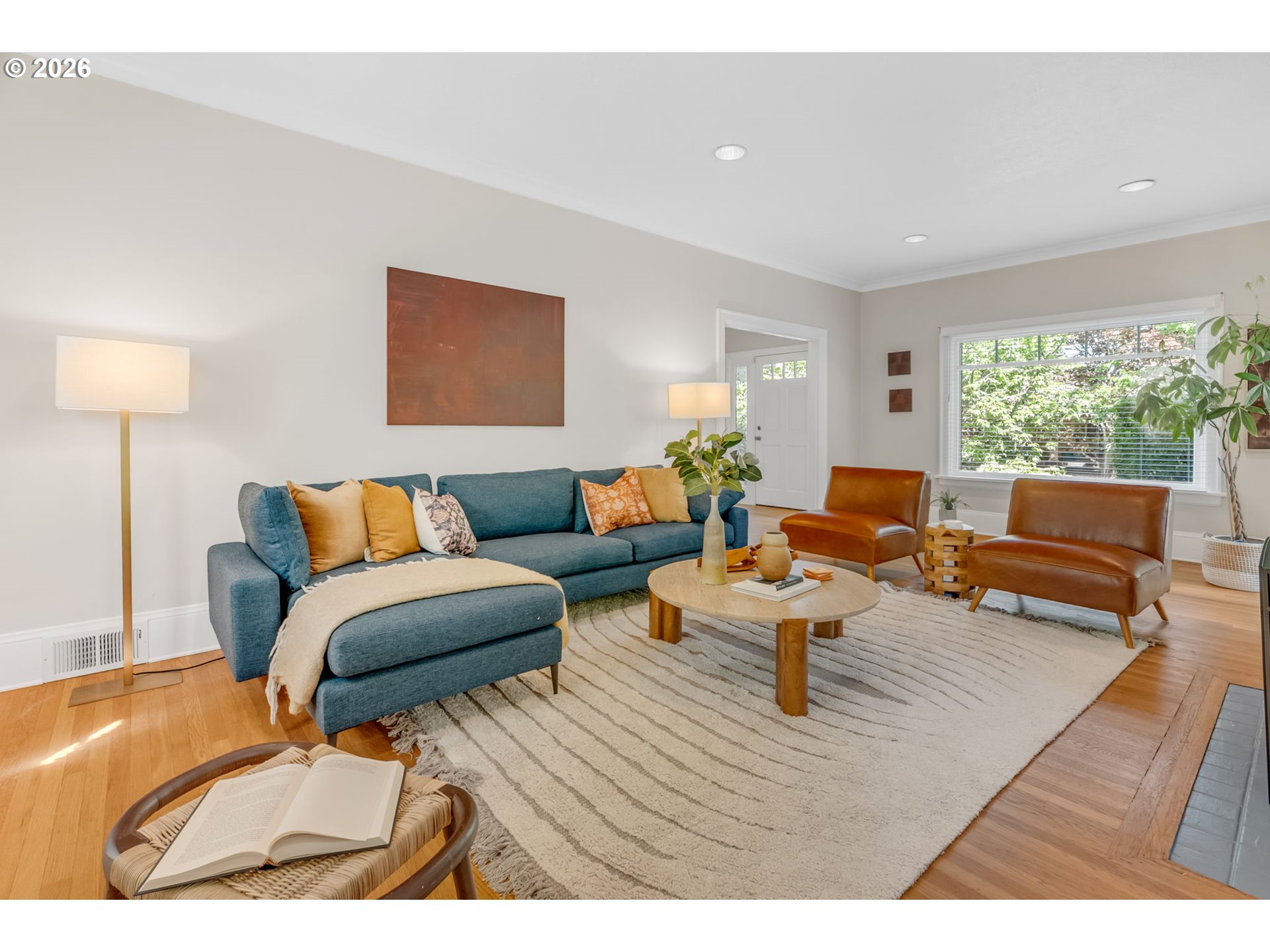 7 NE FLORAL PL