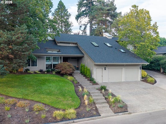 7785 SW WESTGATE WAY, PORTLAND, OR 97225 - Image 2e02d010ddc56a4e8f1a0ab9d63de78f/3071122731