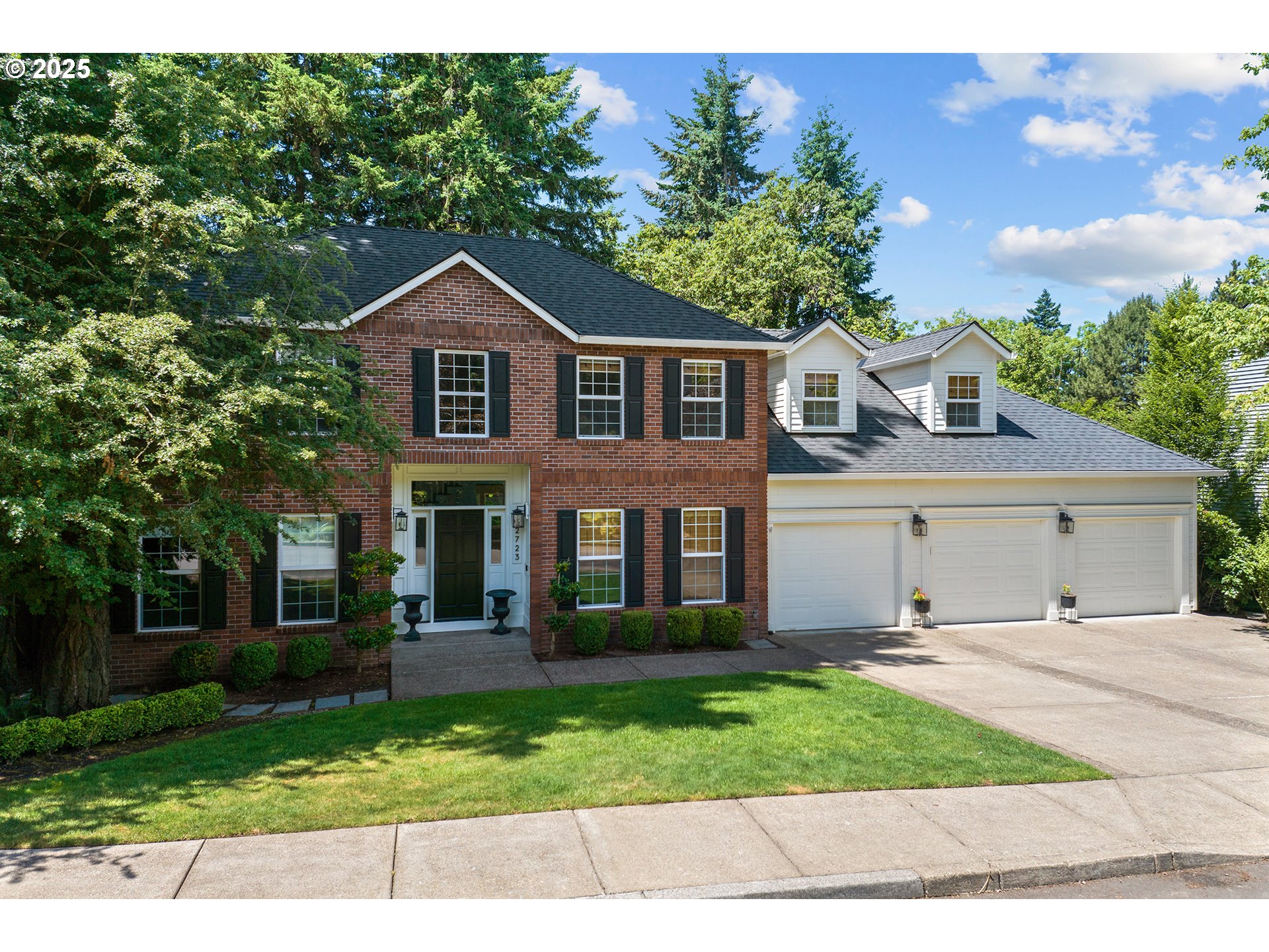 12723 ADRIAN CT