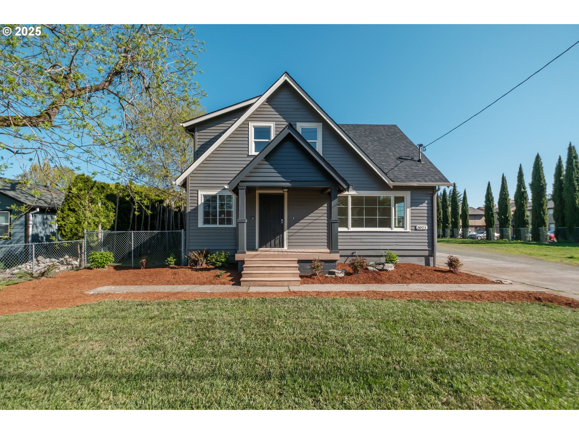 Salem, Oregon 97301, United States, 4 Bedrooms Bedrooms, ,3 BathroomsBathrooms,Residential,Pending,110585