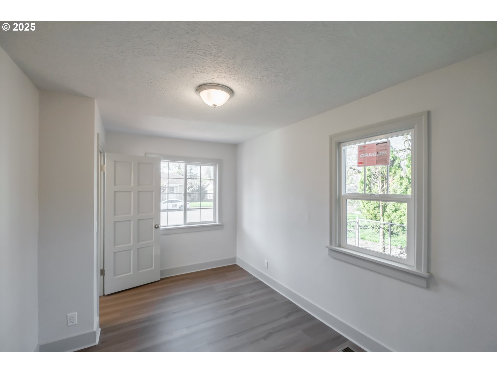 Salem, Oregon 97301, United States, 4 Bedrooms Bedrooms, ,3 BathroomsBathrooms,Residential,Pending,110585