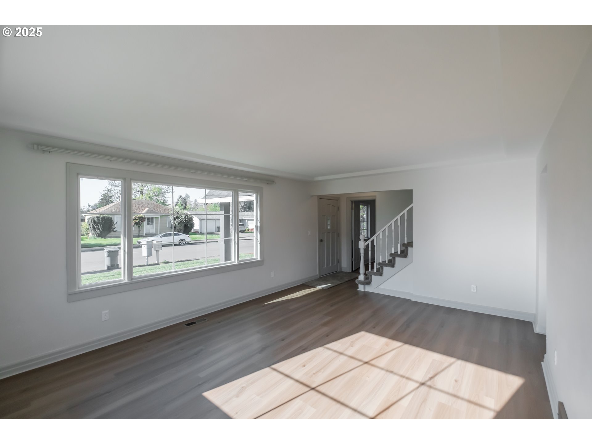 Salem, Oregon 97301, United States, 4 Bedrooms Bedrooms, ,3 BathroomsBathrooms,Residential,Pending,110585