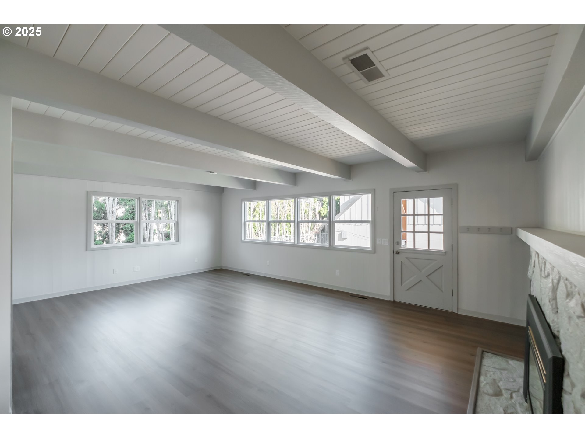 Salem, Oregon 97301, United States, 4 Bedrooms Bedrooms, ,3 BathroomsBathrooms,Residential,Pending,110585