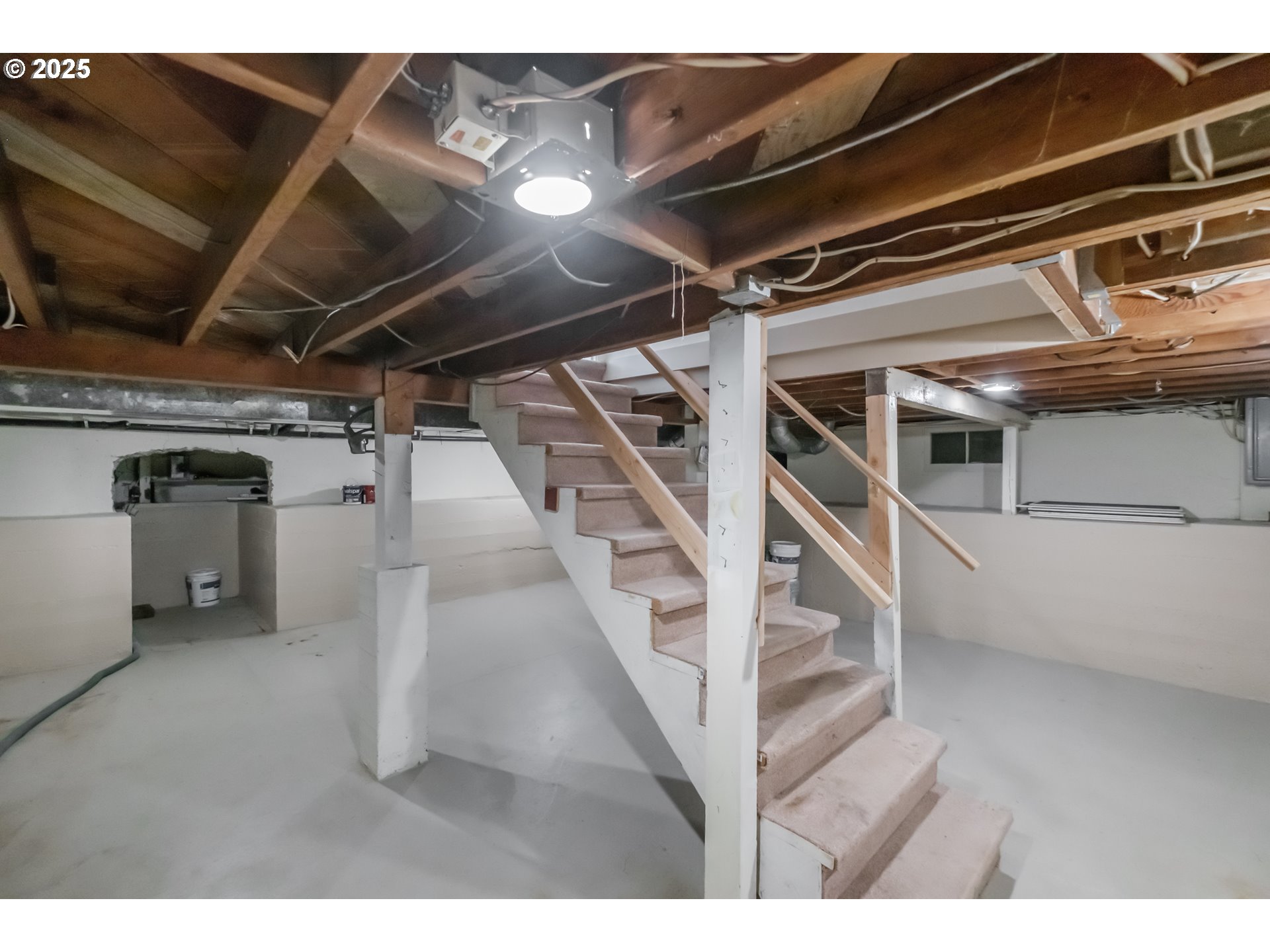 Salem, Oregon 97301, United States, 4 Bedrooms Bedrooms, ,3 BathroomsBathrooms,Residential,Pending,110585