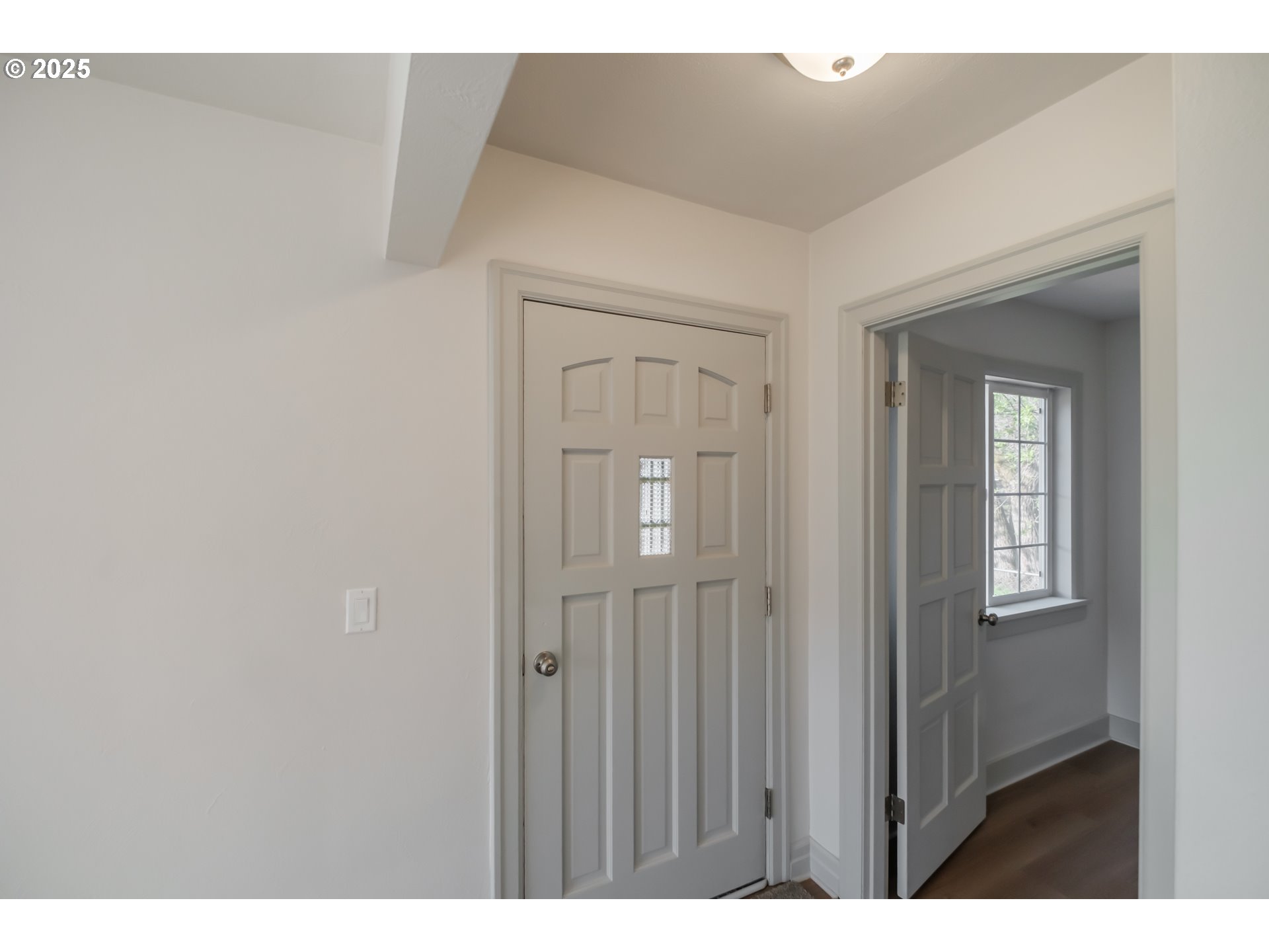 Salem, Oregon 97301, United States, 4 Bedrooms Bedrooms, ,3 BathroomsBathrooms,Residential,Pending,110585