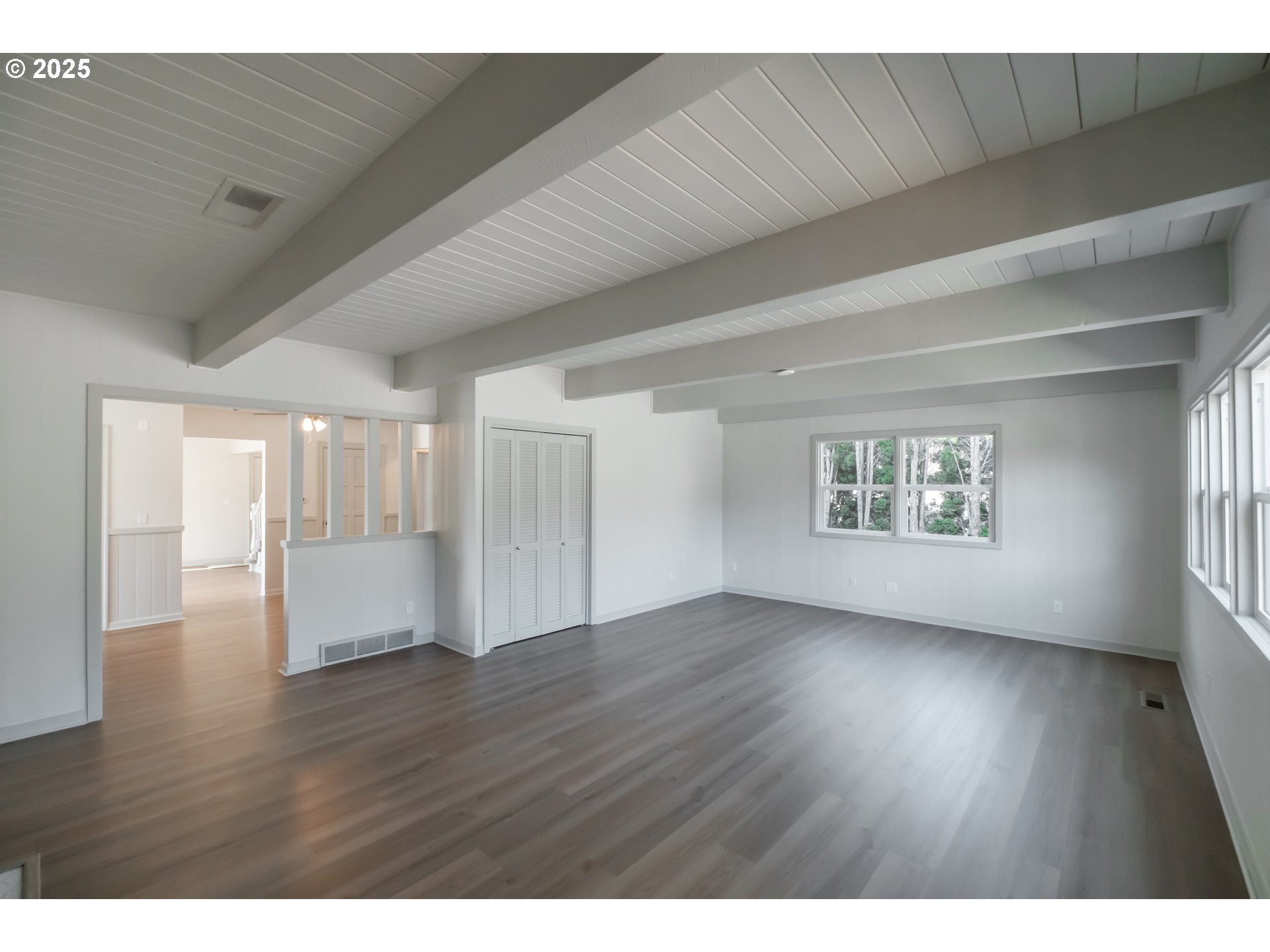 Salem, Oregon 97301, United States, 4 Bedrooms Bedrooms, ,3 BathroomsBathrooms,Residential,Pending,110585