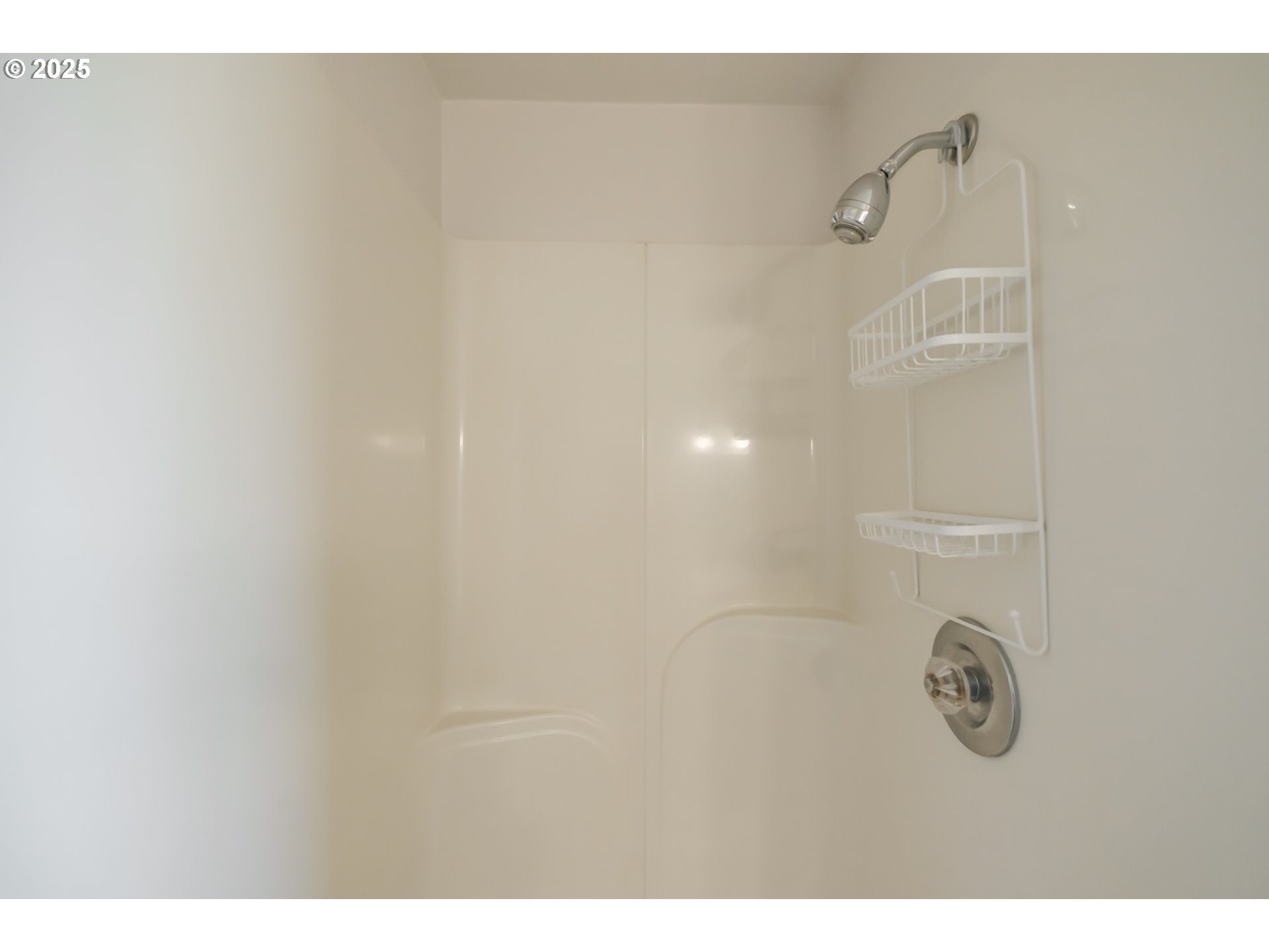 Salem, Oregon 97301, United States, 4 Bedrooms Bedrooms, ,3 BathroomsBathrooms,Residential,Pending,110585