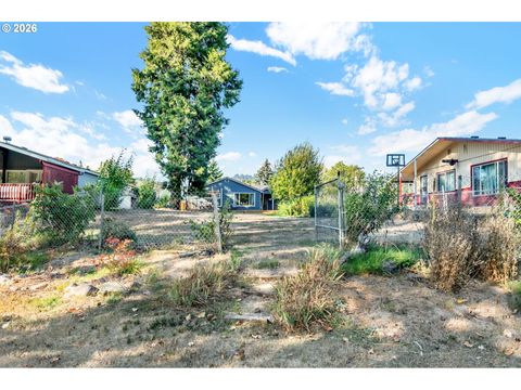 Tiny photo for 47576 Riverview St, Oakridge, OR 97463 (MLS # 298997230)