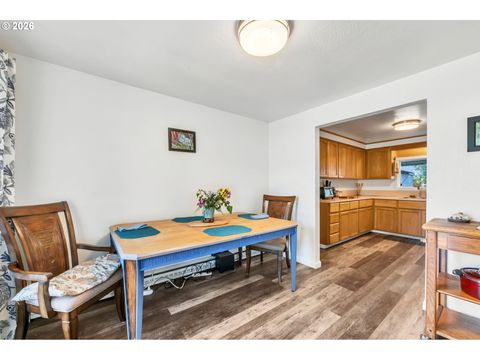 Tiny photo for 47576 Riverview St, Oakridge, OR 97463 (MLS # 298997230)