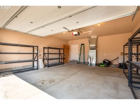 Tiny photo for 370 Camrin Loop, Creswell, OR 97426 (MLS # 694778420)