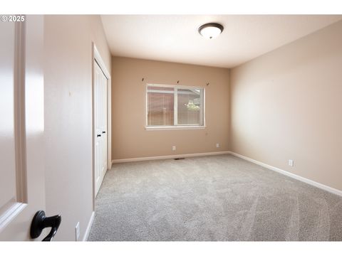 Tiny photo for 370 Camrin Loop, Creswell, OR 97426 (MLS # 694778420)