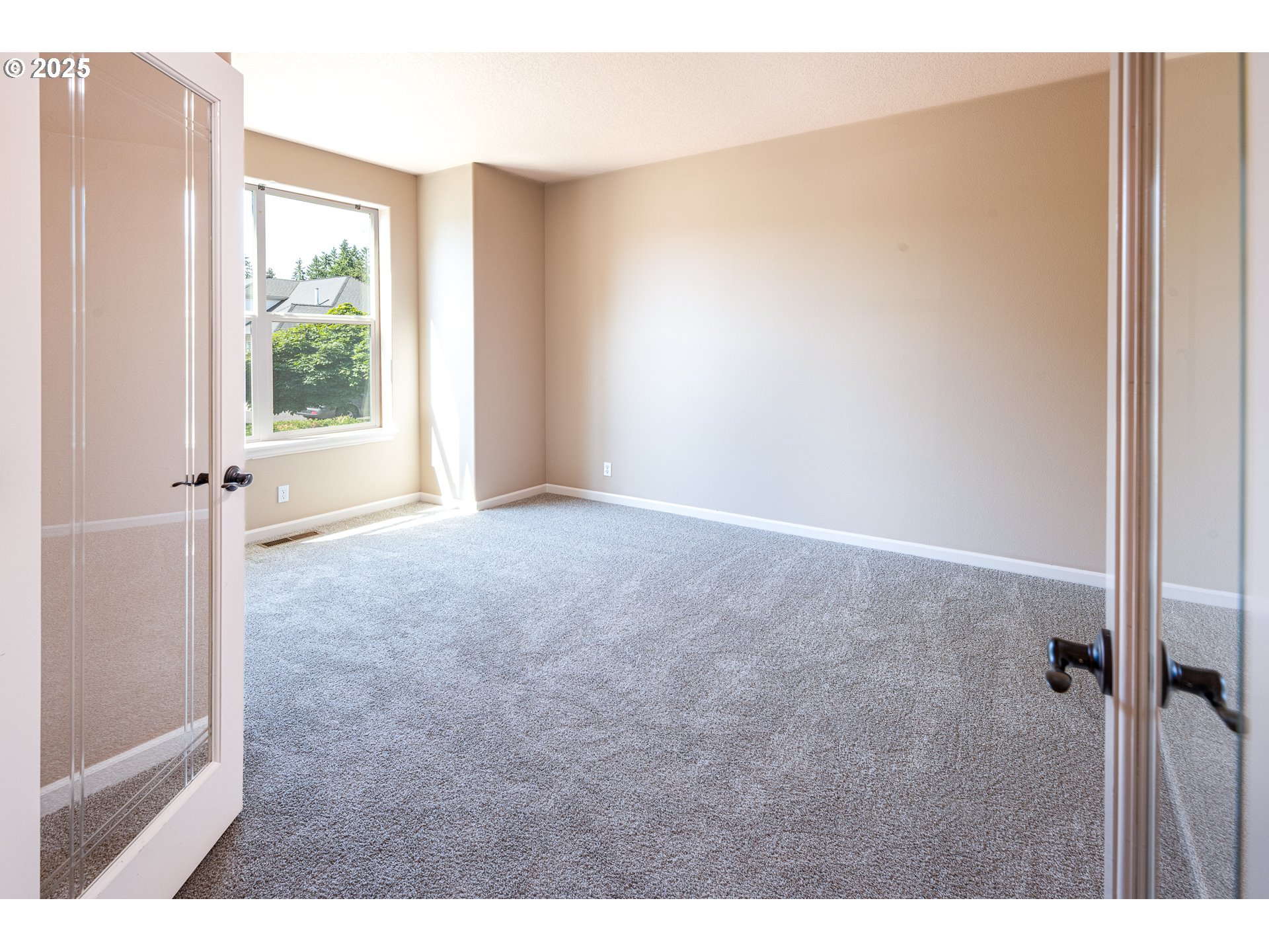 370 CAMRIN LOOP