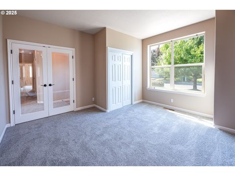 Tiny photo for 370 Camrin Loop, Creswell, OR 97426 (MLS # 694778420)