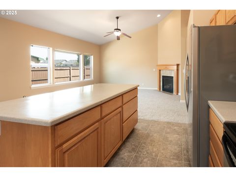 Tiny photo for 370 Camrin Loop, Creswell, OR 97426 (MLS # 694778420)