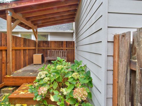 A home in Newberg