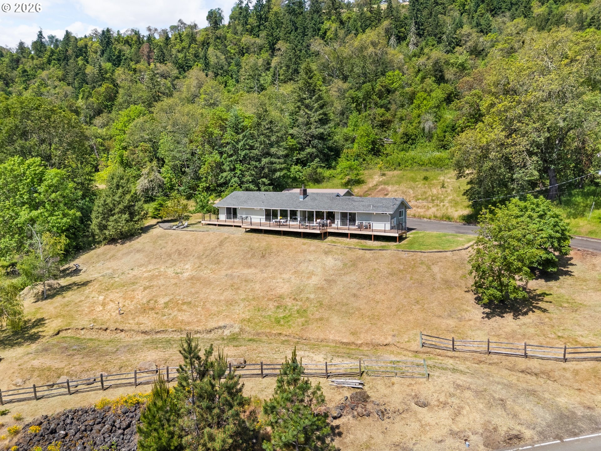 1007 BLACK OAK DR