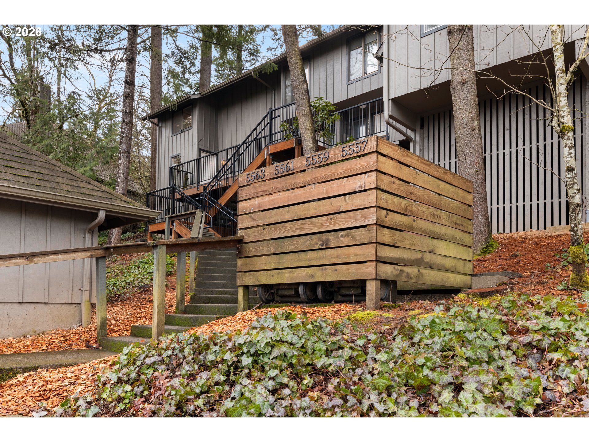 5563 SW MULTNOMAH BLVD