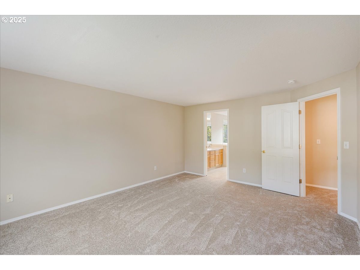 Vancouver, Washington 98683, United States, 4 Bedrooms Bedrooms, ,3 BathroomsBathrooms,Residential,Pending,229394