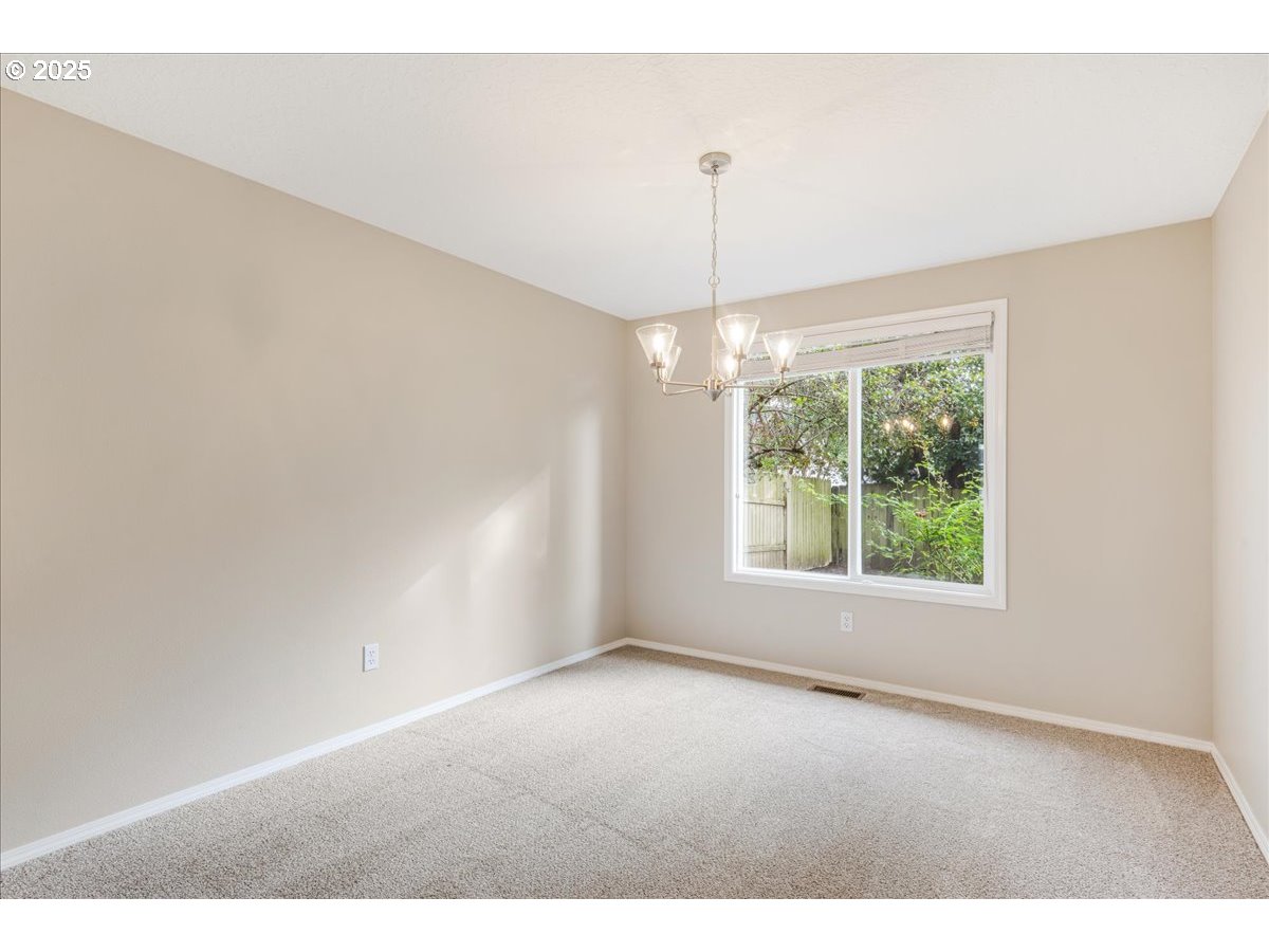 Vancouver, Washington 98683, United States, 4 Bedrooms Bedrooms, ,3 BathroomsBathrooms,Residential,Pending,229394