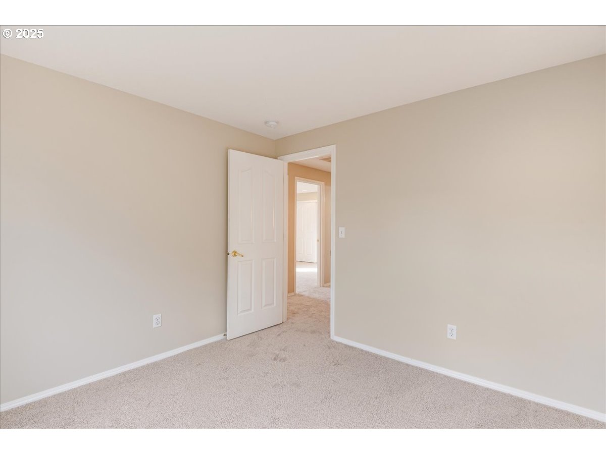 Vancouver, Washington 98683, United States, 4 Bedrooms Bedrooms, ,3 BathroomsBathrooms,Residential,Pending,229394