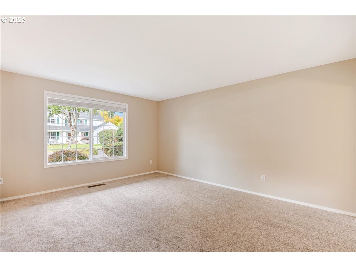 Vancouver, Washington 98683, United States, 4 Bedrooms Bedrooms, ,3 BathroomsBathrooms,Residential,Pending,229394